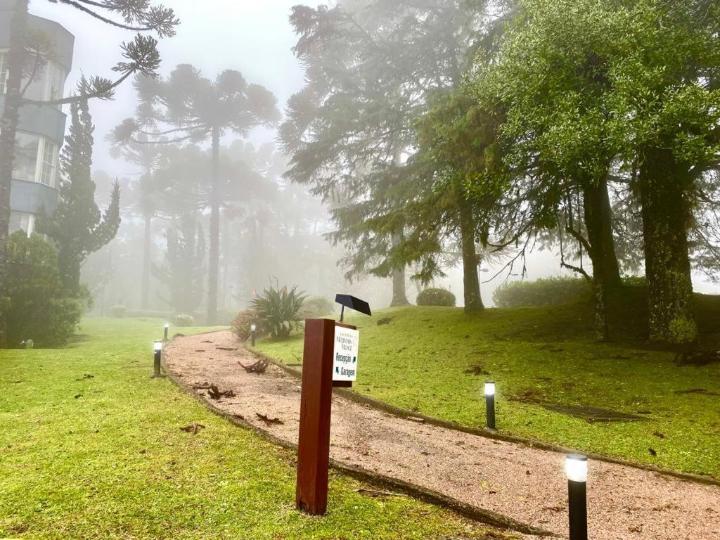 Espetacular Apartamento Em Canela, Laje De Pedra - Mountain Village エクステリア 写真